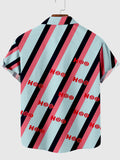 Diagonal gestreiftes Herren-Kurzarmhemd in Blau, Pink und Schwarz mit Nähten