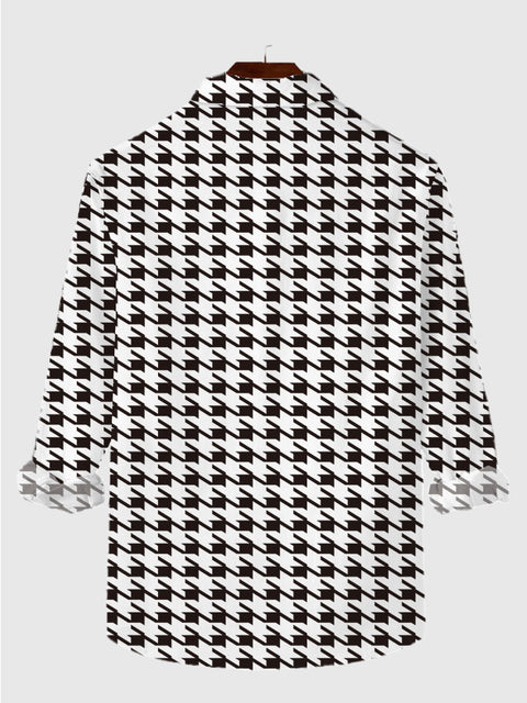 Langärmliges Herrenhemd mit Volldruck in Schwarz und Weiß mit Hahnentrittmuster